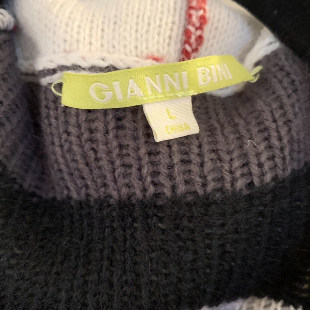 Sweater - Picture 2 of 2